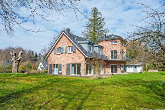 Junge Villa in Kitzeberg